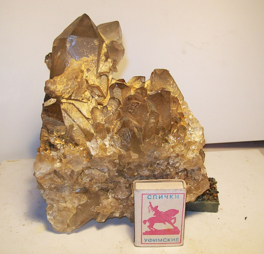 Горный хрусталь: 1 300 ₽ • Объявления • Mineral Catalog